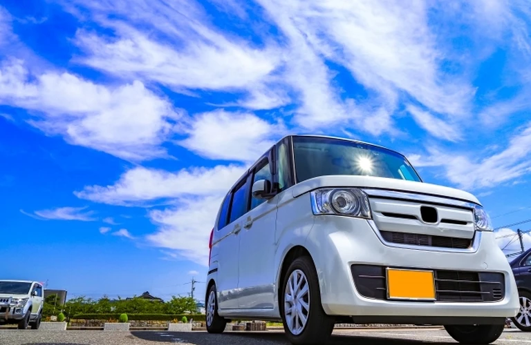 【八王子市で車を売るなら】無料出張査定のハッピーカーズ八王子店までご連絡ください
