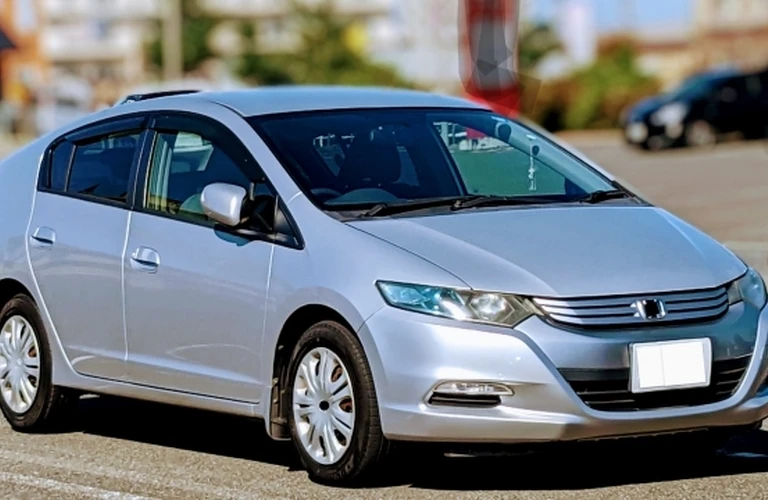 【10年落ちの車買取】八王子市で10年落ちの車を売却するならハッピーカーズ八王子店までご連絡ください。